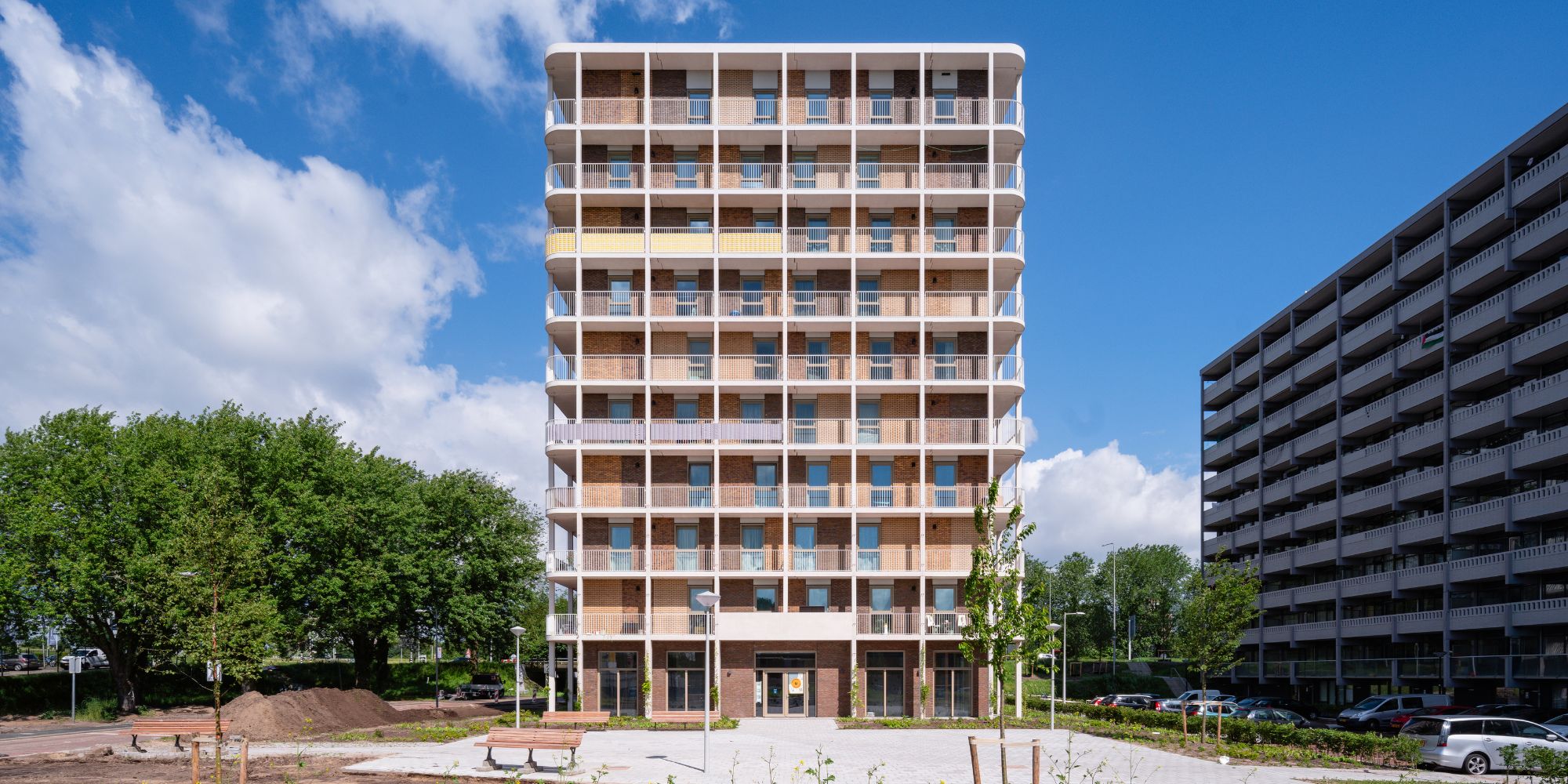 Vooraanzicht van woontoren Egolitoren