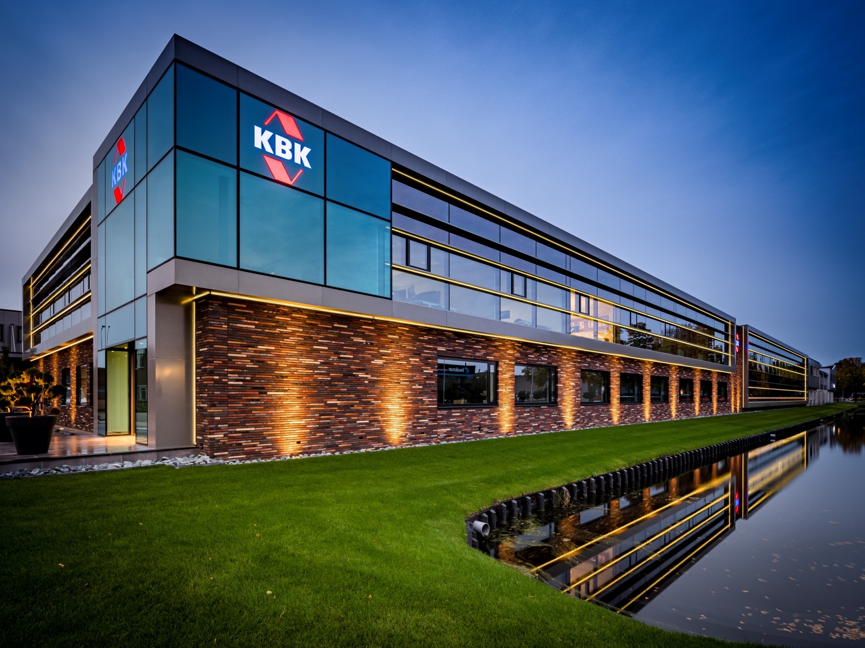 Hoofdkantoor van KBK bouwgroep in Volendam